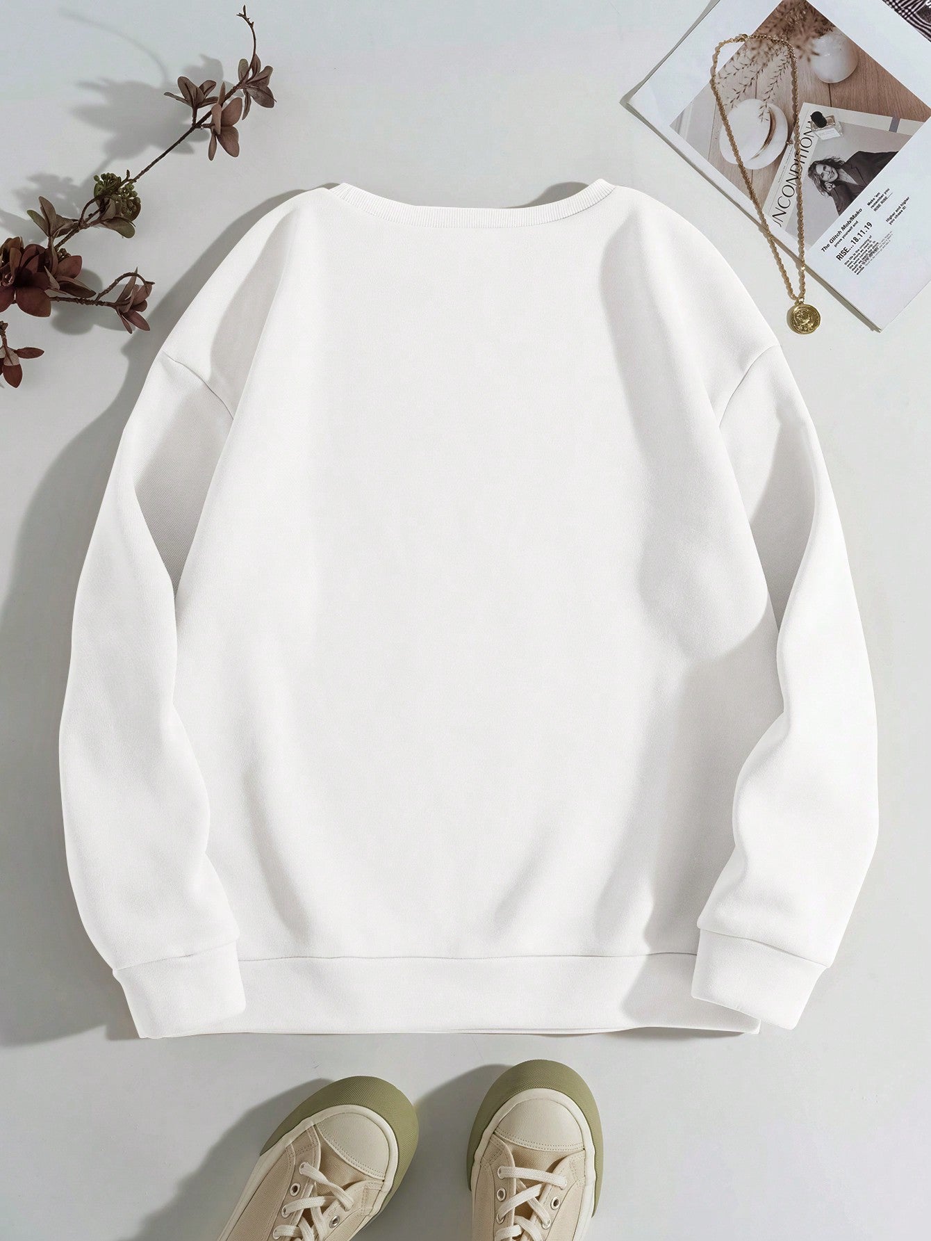 Eiffel Tower Graphic Print Crew Neck Sweatshirt