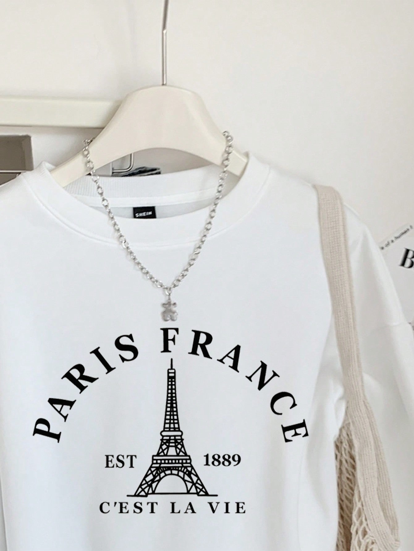 Paris France Eiffel Tower Graphic Crew Neck Sweatshirt