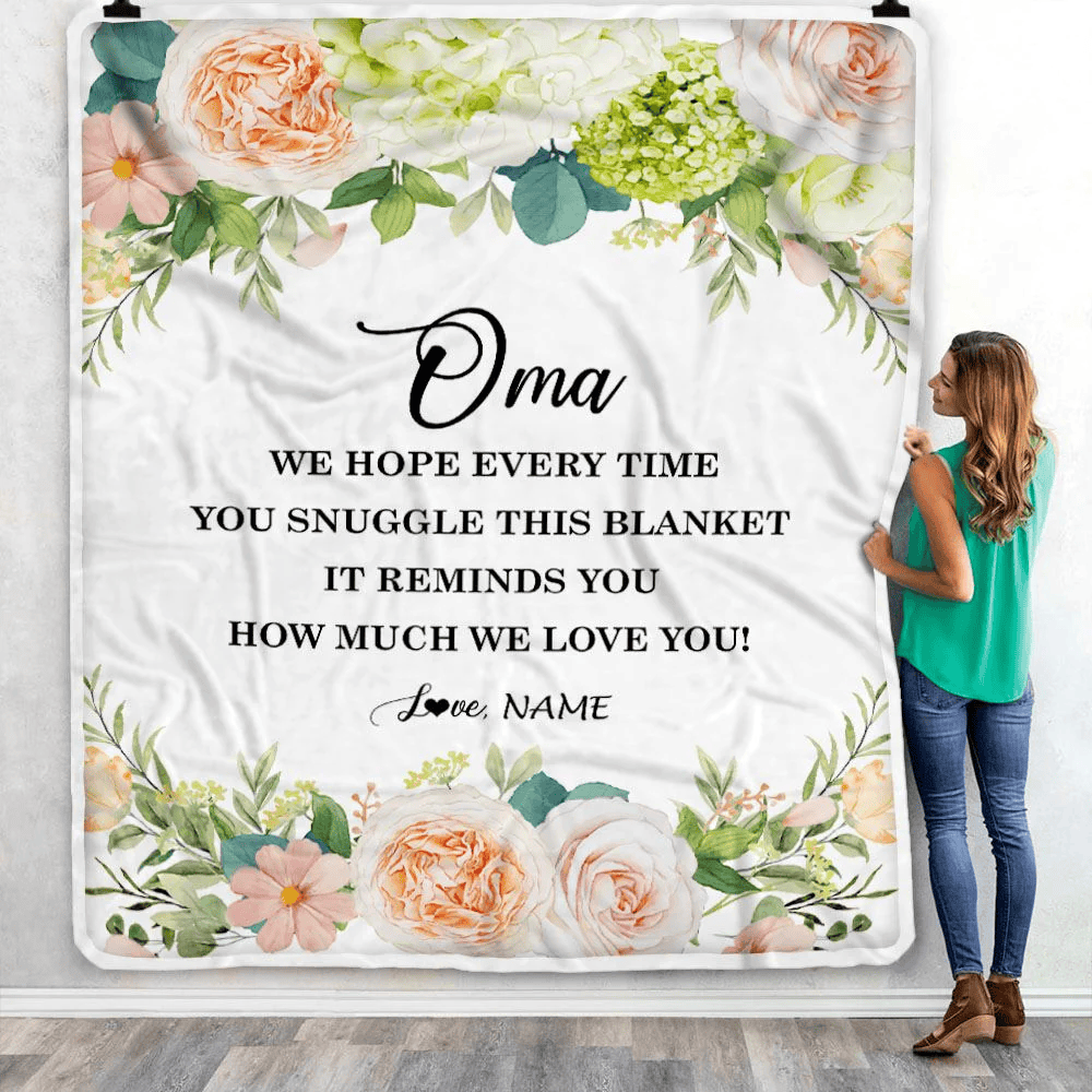 Personalized To My Oma Blanket From Grandkids How Much We Love You Flower Oma Birthday Mothers Day Christmas Customized Fleece Throw Blanket