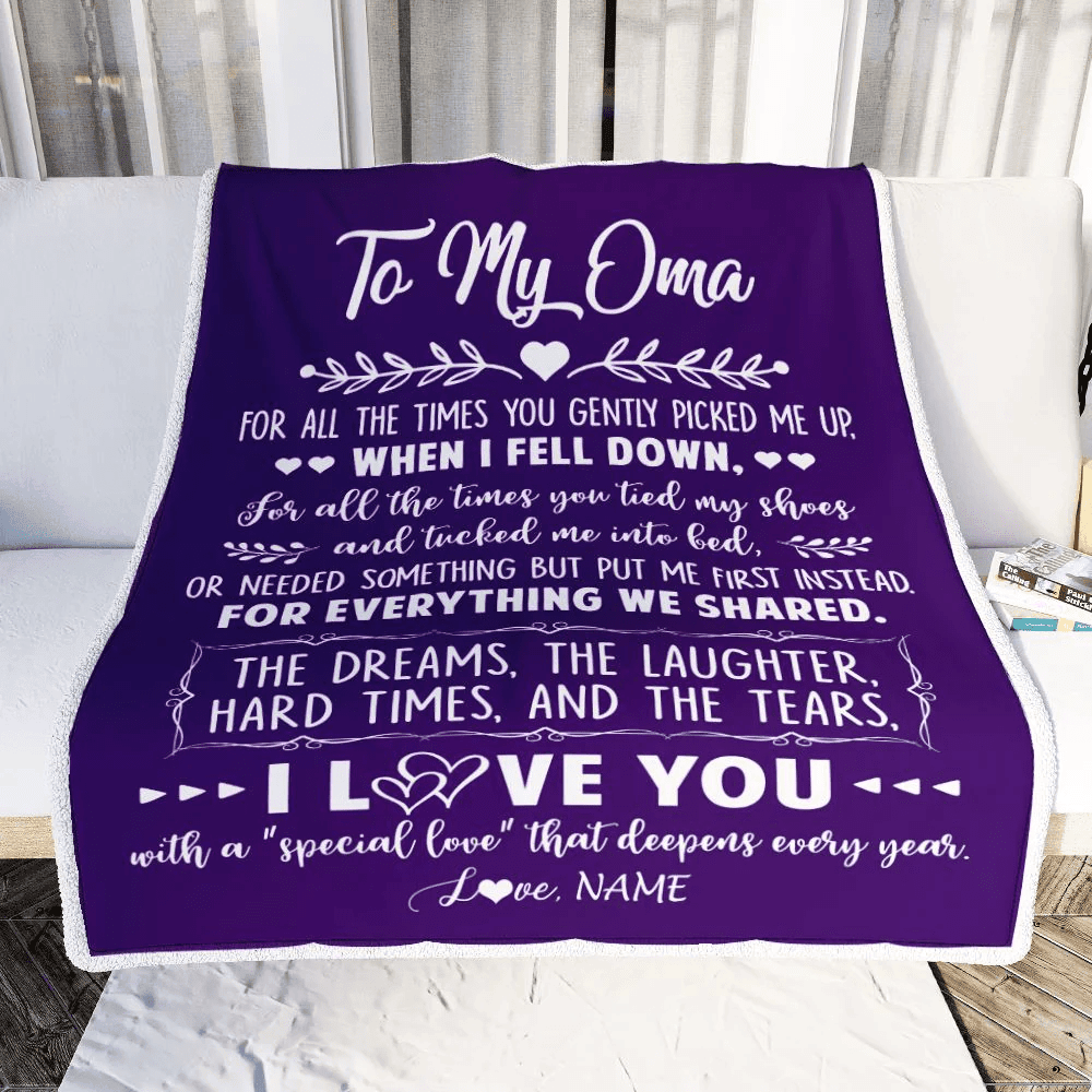 Personalized To My Oma Blanket From Grandkids I Love You With A Special Love Oma Birthday Mothers Day Christmas Customized Fleece Throw Blanket