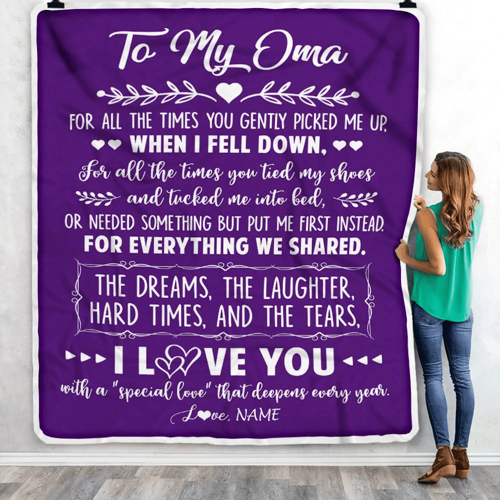 Personalized To My Oma Blanket From Grandkids I Love You With A Special Love Oma Birthday Mothers Day Christmas Customized Fleece Throw Blanket