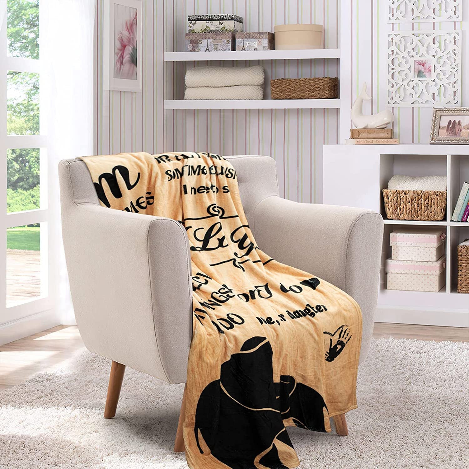 Gift to My Mom Blanket from Daughter Personalized Blanket to My Mom Super Soft Warm Fleece, Blanket Gifts for Birthday Christmas Mothers Day Thanksgiving